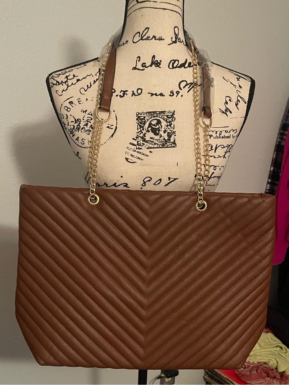 Brown chevron Tote NWOT gold hardware never been used